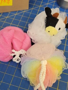Mesh Bath Sponge Loofah Cow, Pink & Pastel Tie Dye Set Of 3vl